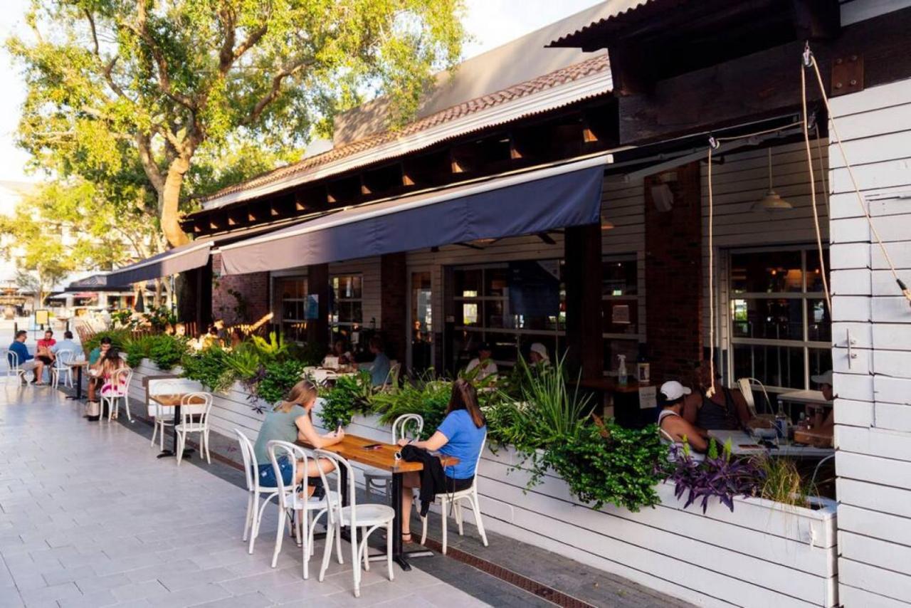 Cozy Haven Attached To Million Home - South 탬파 외부 사진